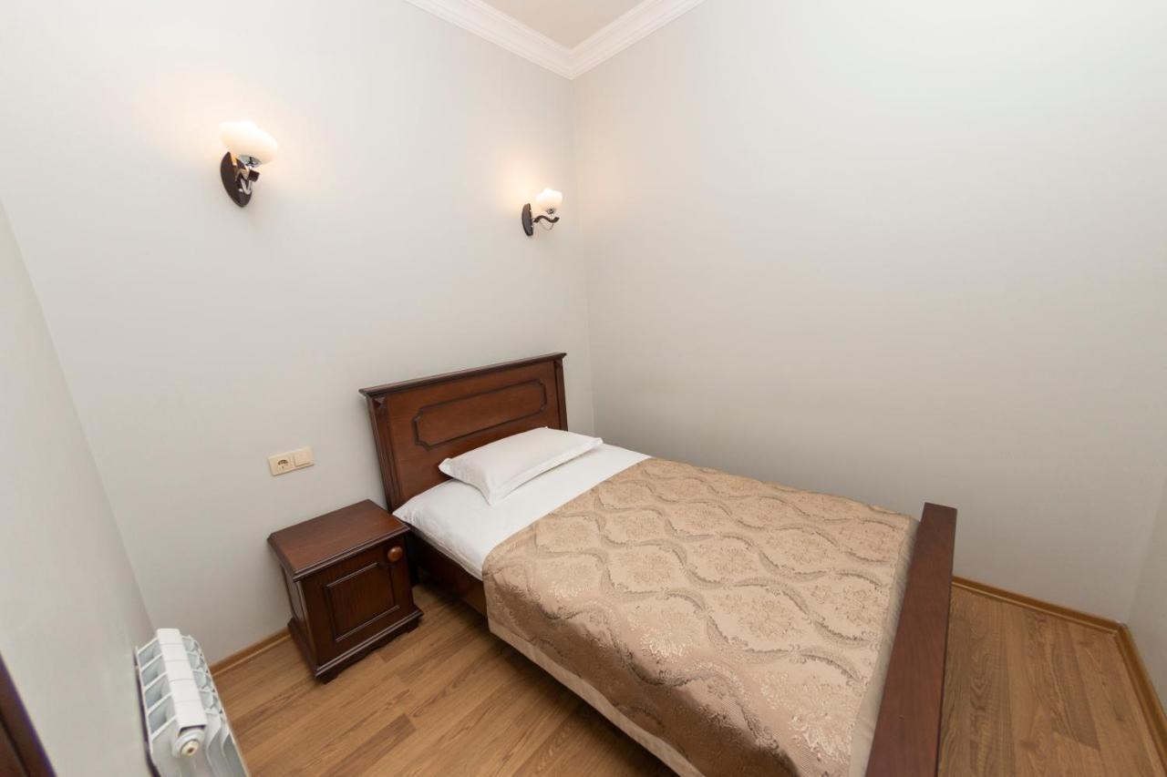 Eiffel Hotel Batumi Kültér fotó
