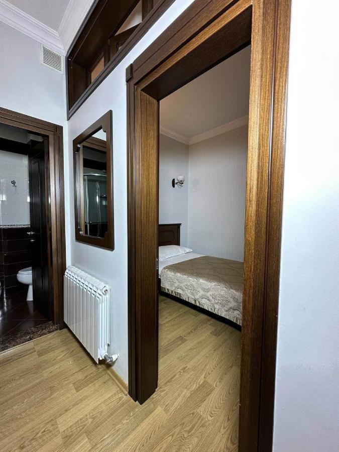 Eiffel Hotel Batumi Kültér fotó