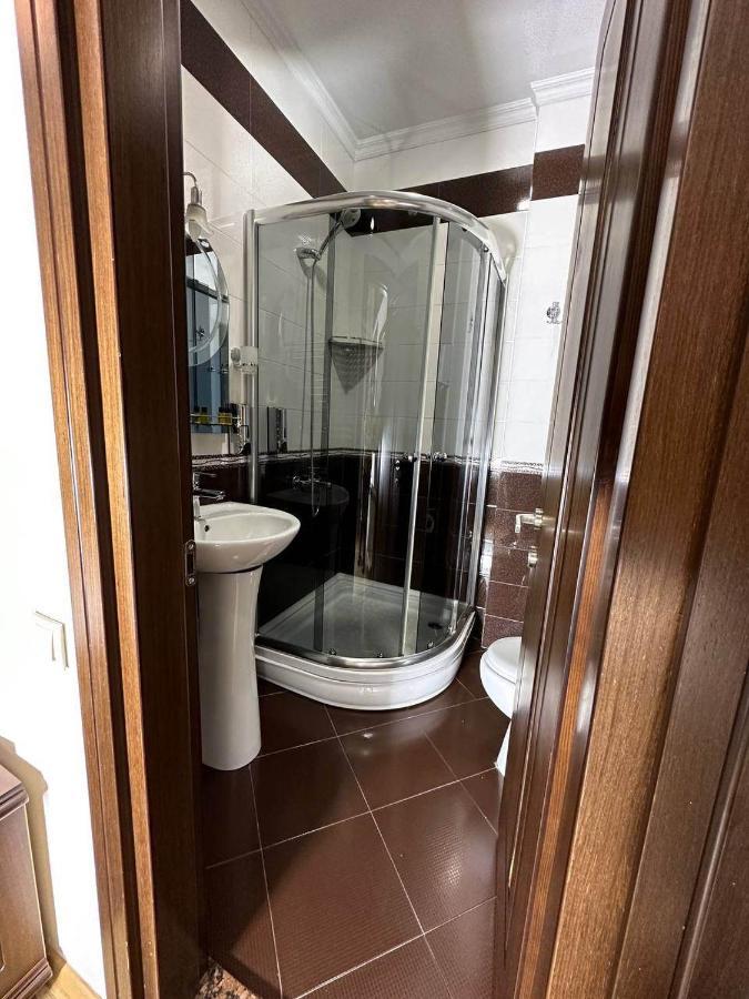 Eiffel Hotel Batumi Kültér fotó