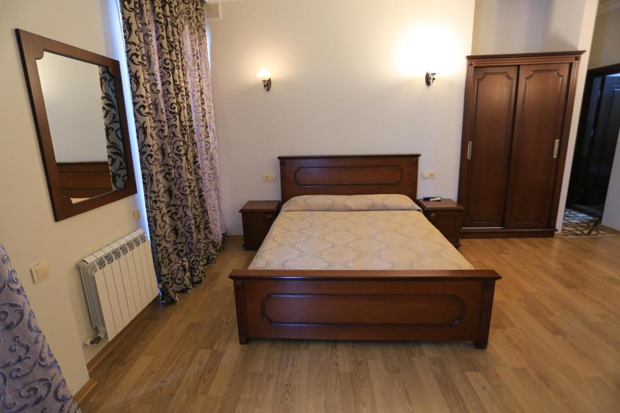 Eiffel Hotel Batumi Kültér fotó